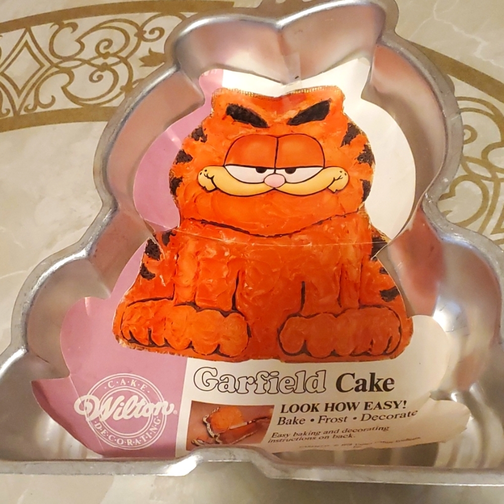 Garfield Cake Pan